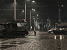 Die Panzerhaubitze M-109 A5Ö und der Kampfpanzer "Leopard" beim Anmarsch. (Bild öffnet sich in einem neuen Fenster)