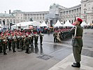 Die Soldaten der Garde am Beginn des Festaktes vor der Krypta. (Bild öffnet sich in einem neuen Fenster)