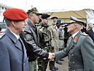 Generalstabschef Othmar Commenda begrüßt die Soldaten der EU-Battlegroups. (Bild öffnet sich in einem neuen Fenster)