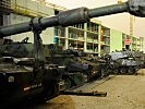 Die Panzer stehen im Arsenal für die Fahrt zum Heldenplatz parat. (Bild öffnet sich in einem neuen Fenster)