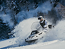 6.2.: Ein Fähnrich mit einem Ski-Doo während einer Übung in Hochfilzen. (Bild öffnet sich in einem neuen Fenster)