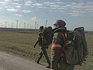 6.3.: Soldaten überwachen die Staatsgrenze im nördlichen Burgenland. (Bild öffnet sich in einem neuen Fenster)