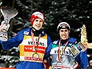 6.1.: Skisprung-Sieger Korporal Kraft, r. und Korporal Hayböck. (Bild öffnet sich in einem neuen Fenster)