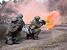 8.1.: Soldaten des Panzergrenadierbataillons 35 beim Gefechtsdienst. (Bild öffnet sich in einem neuen Fenster)