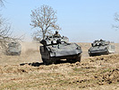 14.4.: Schützenpanzer "Ulan" im Angriff. (Bild öffnet sich in einem neuen Fenster)