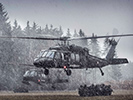 17.2.: Soldaten der Militärakademie trainieren den Lufttransport. (Bild öffnet sich in einem neuen Fenster)