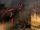 19.12.: Soldaten der Militärstreife trainieren mit dem "Laserlicht-Modul". (Bild öffnet sich in einem neuen Fenster)