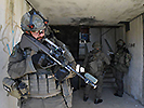 27.7.: KPE-Soldaten des Jägerbatailons 19 trainieren. (Bild öffnet sich in einem neuen Fenster)
