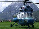 Ankunft der Russen mit der Mi - 2. (Bild öffnet sich in einem neuen Fenster)