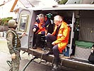 Landeshauptmann Josef Pühringer verschafft sich einen Überblick. (Bild öffnet sich in einem neuen Fenster)