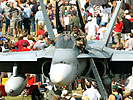 F-18 Hornet. (Bild öffnet sich in einem neuen Fenster)