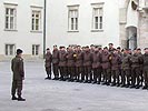 Verabschiedung der übenden Soldaten durch den Kommandanten. (Bild öffnet sich in einem neuen Fenster)