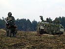 Schützenpanzer ... (Bild öffnet sich in einem neuen Fenster)
