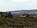 ... und Kampfpanzer ... (Bild öffnet sich in einem neuen Fenster)