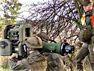 Die Panzerabwehrlenkwaffe 2000 mit scharfer Munition. (Bild öffnet sich in einem neuen Fenster)