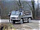 Der Kommandant setzt die mobile Sicherung mit Pinzgauer ein. (Bild öffnet sich in einem neuen Fenster)