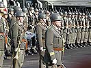 Die Soldaten der Garde ... (Bild öffnet sich in einem neuen Fenster)