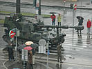 Eine Panzerhaubitze M-109 biegt in Richtung Heldenplatz ein. (Bild öffnet sich in einem neuen Fenster)