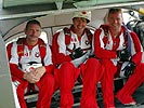 Das kanadische Team in der Maschine... (Bild öffnet sich in einem neuen Fenster)