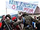 Sanfte Gewalt. (Bild öffnet sich in einem neuen Fenster)