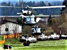 Gefechtsvorführung mit Augusta Bell 212. (Bild öffnet sich in einem neuen Fenster)