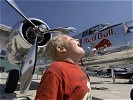 Die Flying Bulls sorgten für einige Highlights ... (Bild öffnet sich in einem neuen Fenster)