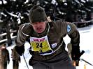 Vizeleutnant Hartmut Pawlik, siegreich im Biathlon 2 und mit der Staffel.