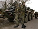 Im Anschluss treffen die Soldaten der Task Force ein. Deutsche ... (Bild öffnet sich in einem neuen Fenster)
