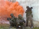 Infanteriestischer Einsatz. (Bild öffnet sich in einem neuen Fenster)