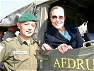 Erfolgreiches Duo: Kommandant Aflenzer und Benita Ferrero-Waldner. (Bild öffnet sich in einem neuen Fenster)
