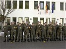 Die frisch beförderten österreichischen und deutschen Soldaten. (Bild öffnet sich in einem neuen Fenster)