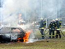 Die Feuerwehr wird zu Unterstützung gerufen... (Bild öffnet sich in einem neuen Fenster)