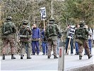 Reguläre Streitkräfte von Granitland marschieren in Limeland ein... (Bild öffnet sich in einem neuen Fenster)