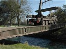 Die Brücke steht. (Bild öffnet sich in einem neuen Fenster)
