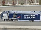 Der auffällige Truck der Roadshow... (Bild öffnet sich in einem neuen Fenster)