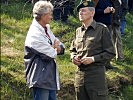 Unter den Besuchern: General Schittenhelm und General i.R. Fitzal... (Bild öffnet sich in einem neuen Fenster)