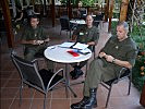 Erste Besprechung im Hotel.