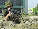 Im Training vor den Zall Herr Barracks. (Bild öffnet sich in einem neuen Fenster)