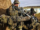 Gemeinsam werden die gegnerischen Soldaten zurückgedrängt. (Bild öffnet sich in einem neuen Fenster)