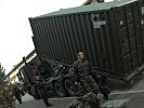 In einem Container ist weitere Ausrüstung verstaut. (Bild öffnet sich in einem neuen Fenster)