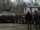 Auch Pandur-Radpanzer kommen zum Einsatz. (Bild öffnet sich in einem neuen Fenster)