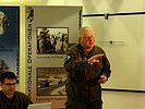 Brigadier Polajnar wies die Medienvertreter persönlich ein. (Bild öffnet sich in einem neuen Fenster)