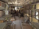 Die Großraumbusse sind zum Patiententransport gerüstet. (Bild öffnet sich in einem neuen Fenster)
