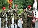 Fahnentrupps bei der Eröffnung des Wettkampfes. (Bild öffnet sich in einem neuen Fenster)