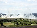 Die Artillerie legte dichtes Blendfeuer auf das Gefechtsfeld. (Bild öffnet sich in einem neuen Fenster)