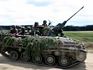 Panzergrenadiere: mit 60 km/h ins Gefecht.