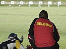 Während der Probeschüsse dürfen die Trainer noch Anweisungen geben. (Bild öffnet sich in einem neuen Fenster)