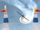 Das Red Bull Air Race wird heuer zur Show geflogen. (Bild öffnet sich in einem neuen Fenster)