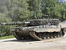 Nach dem Aufmunitionieren beziehen die Kampfpanzer die erkundeten Räume. (Bild öffnet sich in einem neuen Fenster)