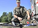 Immer dabei und für alle Eventualitäten gerüstet: der Notfallsanitäter. (Bild öffnet sich in einem neuen Fenster)